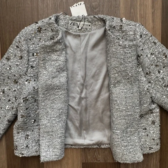 ZARA ZW NWT XL Collection Sequin Silver Jacket
Great for the Holidays &NYE - Picture 9 of 16